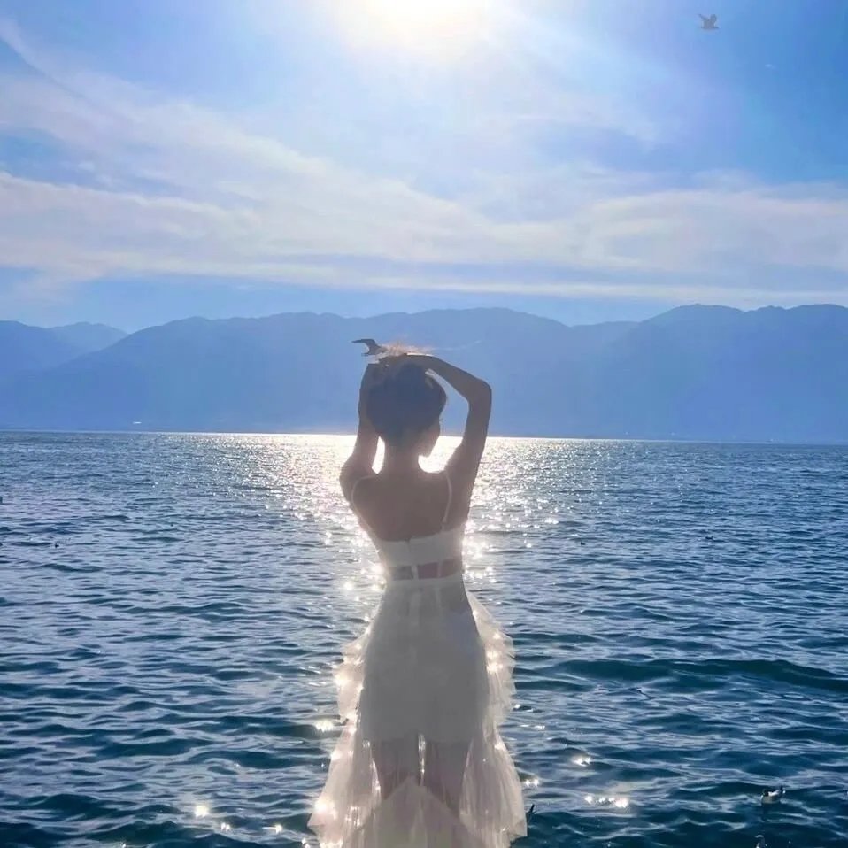 天台校服海报